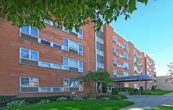 205 Mineola Boulevard, Mineola, NY 11501