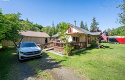 99996 LONE PINE Ln, MyrtlePoint, OR 97458
