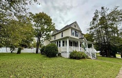 135 MADISON Avenue, LAUREL SPRINGS, NJ 08021
