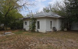 303 N 9th Street, Okemah, OK 74859