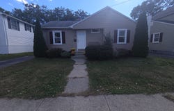 63 Elderkin Avenue, Groton, CT 06340