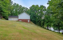 1642 Eastshore Drive, Cottondale, AL 35453