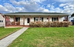 319 Floyd Ave, Richlands, VA 24641-2244