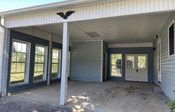 201 ROBIN HOOD RD, STAUNTON, VA 24401