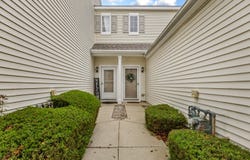 302 Parkside Drive, Shorewood, IL 60404