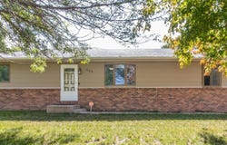 1806 E 14th Street, York, NE 68467
