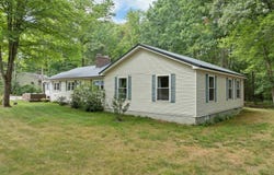 6 Ridgewood Drive, Bow, NH 03304