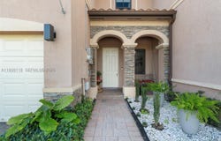 3436 W 90th St, Hialeah, FL 33018