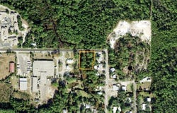 Gray Avenue, Carrabelle, FL 32322