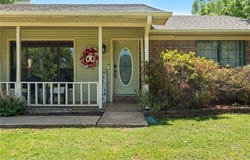 2704 E Phillips AVE, Sallisaw, OK 74955