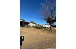 606 N MAIN ST, Cotulla, TX 78014