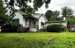 521 N 4th Street, Louisiana, MO 63353