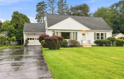 15 Austin Drive, Rochester, NY 14625