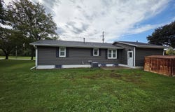 322 Woodlawn Drive, Prophetstown, IL 61277