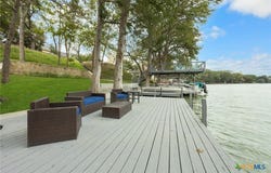 450 Three Oaks Road, Seguin, TX 78155