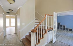 213 Longwood Drive, Clinton, MS 39056