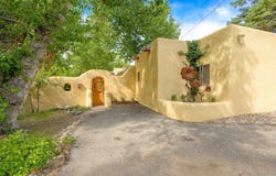 504 Piedmont Road, Taos, NM 87571