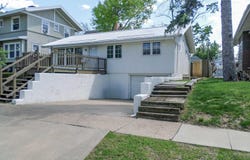 1737 SE Bever Avenue, Cedar Rapids, IA 52403