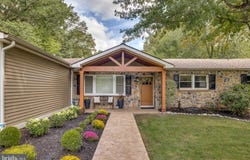 120 WAVERLY Avenue, MOUNT LAUREL, NJ 08054