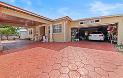 100 E 37th St, Hialeah, FL 33013