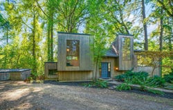 4298 River Rd S, Salem, OR 97302