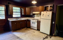 5 Berry Corner Rd, Charlton, MA 01507