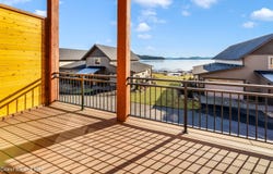 102 Palouse Dr, Nordman, ID 83848