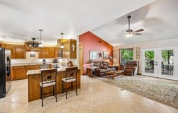 1119 Monroe Dr, Kerrville, TX 78028
