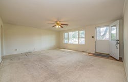 1023 E Mckinsey St, Moberly, MO 65270