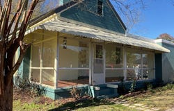 11 E First St, LUVERNE, AL 36049