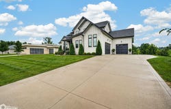 3717 Autumn Sage Circle, Norwalk, IA 50211