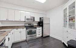 3179 SUMMIT SQUARE Drive, OAKTON, VA 22124