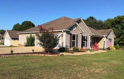 300 Sunset Dr, Paragould, AR 72450