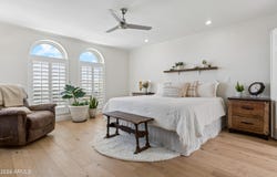3800 E LINCOLN Drive, Phoenix, AZ 85018