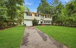 1315 Irving St, South Plainfield Boro, NJ 07080-1720