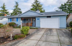 474 E Clackamas Cir, Woodburn, OR 97071