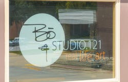 121 E Bremer Avenue, Waverly, IA 50677