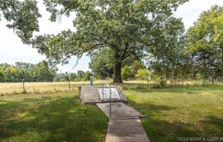 15328 Cliff Road, Dixon, MO 65459