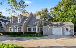 424 W Cork Street, Kalamazoo, MI 49001