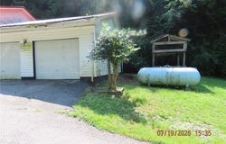814 Duncan Fork Road, Delbarton, WV 25670