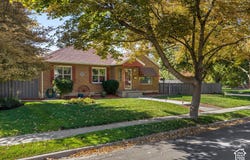 121 W GARDEN VIEW DR., Midvale, UT 84047