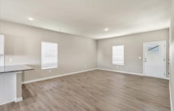 1054 Twinland Rd, McPherson, KS 67460