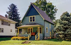 218 E 7th Street, Ames, IA 50010