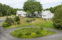586 Back River Road, Boothbay, ME 04537