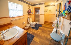 502 N Brown Street, Hamilton, TX 76531