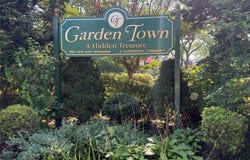 1201 E Broadway, Hewlett, NY 11557