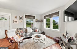 10 W TOWNSHIP LINE Road, NORRISTOWN, PA 19401