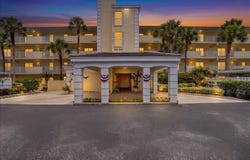 1040 WEXFORD Boulevard, VENICE, FL 34293