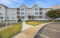 5 Harbor Watch Drive, Chesapeake, VA 23320