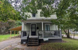916 6th st 6th, Canton, OH 44703